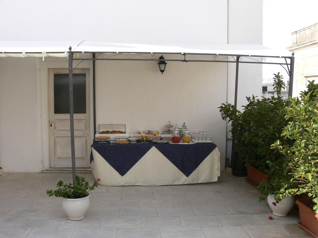 Relais Carlo V - Historical Palace Gallipoli Exterior foto